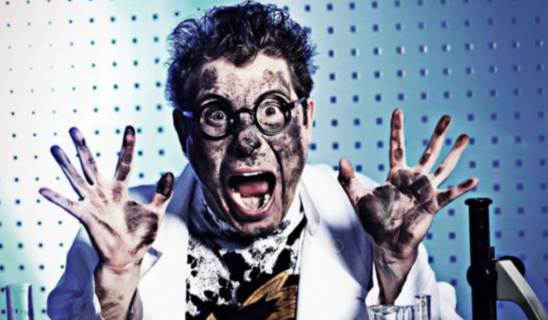 Czy przetrwasz tajemnicze badania szalonego naukowca?