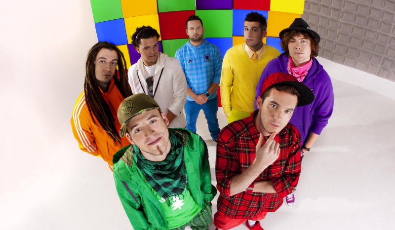 Kim Jesteś w Afromental?