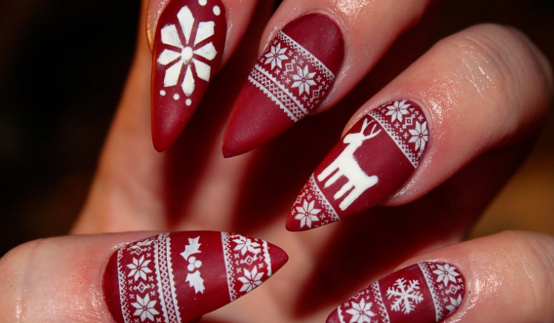 Jakie świąteczne paznokcie najbardziej do Ciebie pasują?