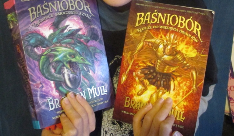 Czy odgadniesz, które książki, są których autorów?