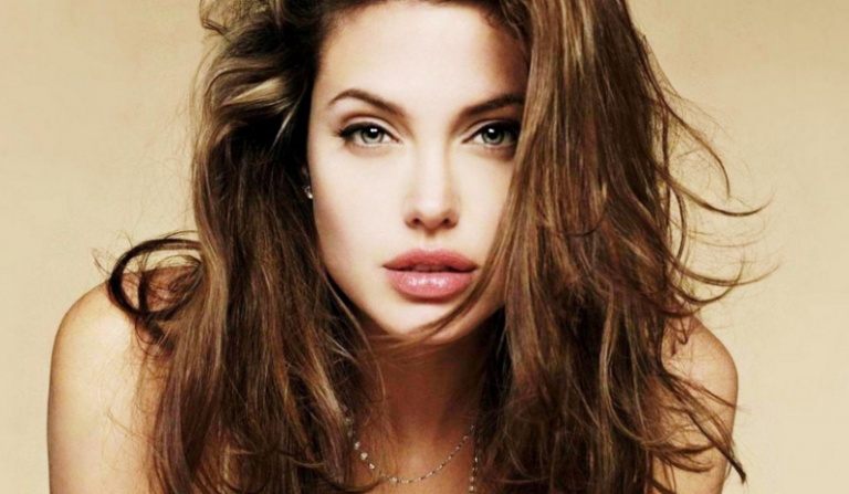 Angelina Jolie – ile wiesz na jej temat?
