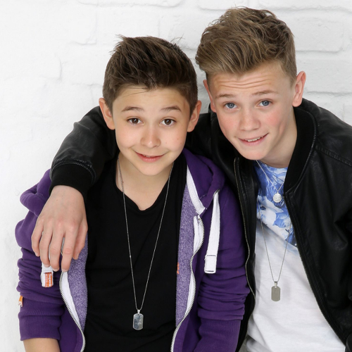 DelfinaAppleroad7906