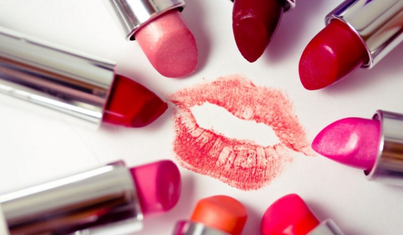 Który kolor szminki lubisz najbardziej?