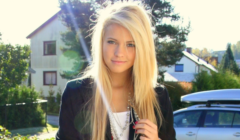 Tajemnicza blondynka #1