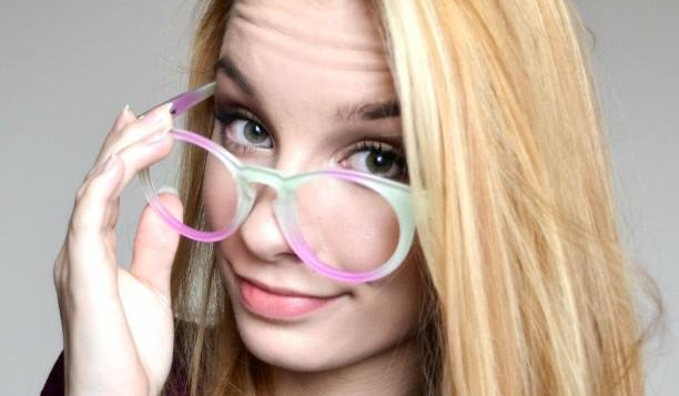 Czy rozpoznasz youtuberów po ich przywitaniach?