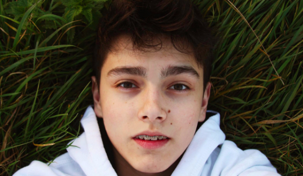 Niezwykła Dziewczyna 11