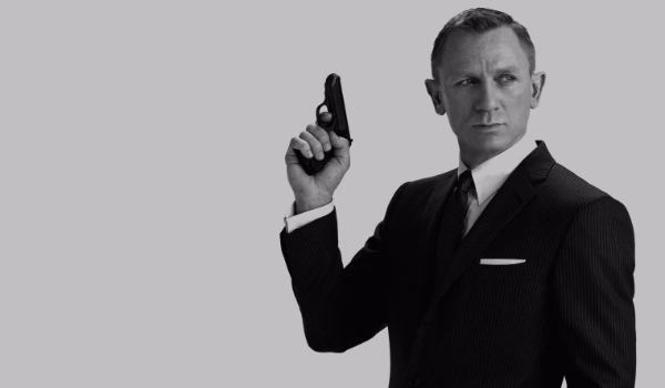 Czy rozpoznasz tych aktorów-Bondów?