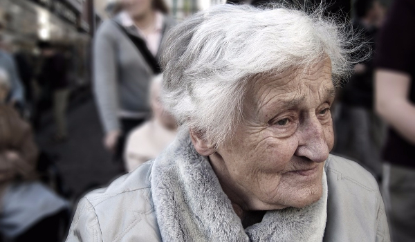 Odgadnij, która kobieta jest najstarsza na świecie