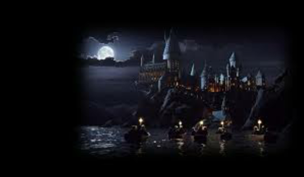 Daughters of the Moon-Secrets of Hogwart #4