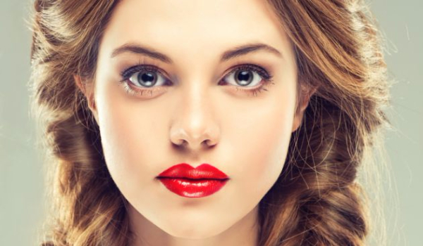 Członkini  Avengers  # 1