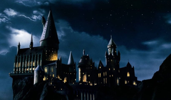 ona… hogwart creepypasta