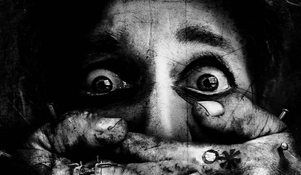 4 Minuty po 3:00 cz2