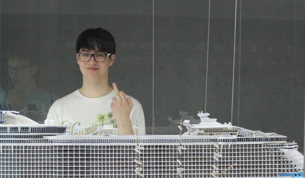 znajomosc: ERNEST hELwich