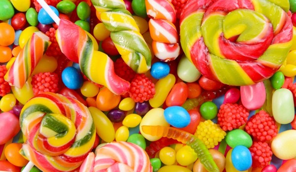 Czy uda Ci się rozpoznać 18 różnych słodyczy bez opakowań?