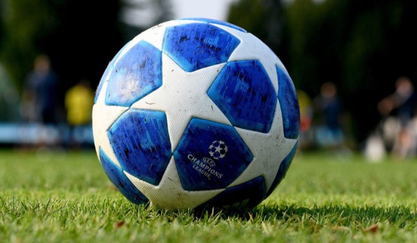 Milionerzy  PIŁKA NOŻNA