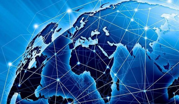 *Internet jest niebezpieczny*13