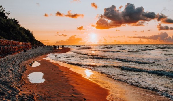 I POMOC PODCZAS WAKACJI