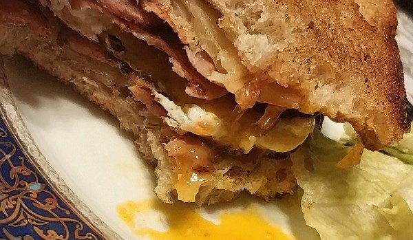 Znajomość huja w dupie