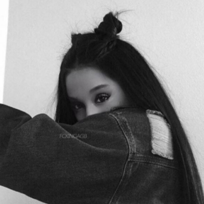 ArianaGrandethankunext