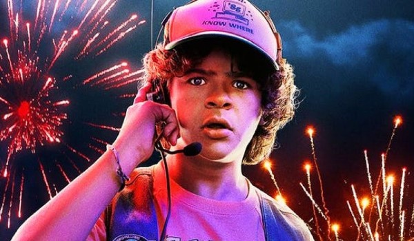 W ilu % przypominasz Dustina?