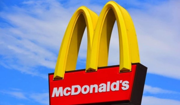 Czy dopasujesz nazwę burgera z McDonald’s do, jego zdjęcia?
