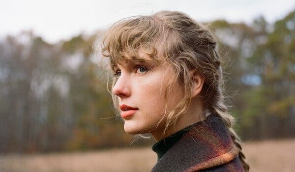 Rozpoznasz piosenki z albumu „evermore” Taylor Swift po fragmencie tekstu?