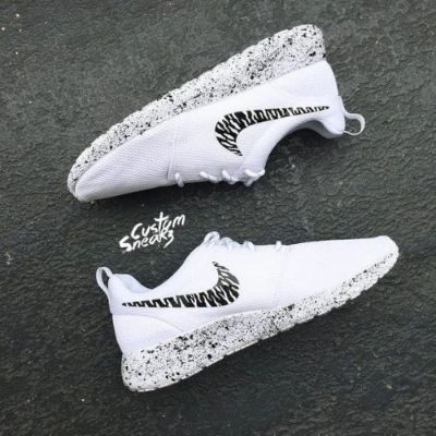 .Nike.Adidas.Love.
