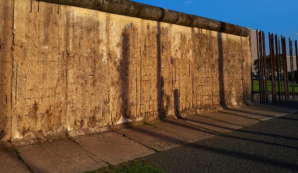 JAKĄ ŚCIANĄ JESTEŚ?