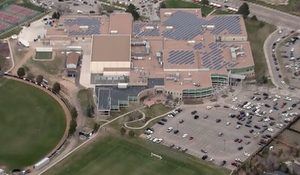 Czy przetrwałbyś masakre w columbine