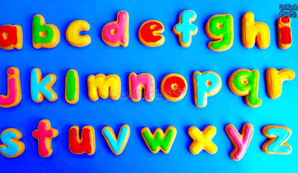 Który alfabet jest prawdziwy?