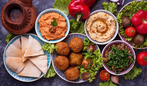 Czy umiesz przeliterować dania pochodzące z Izraela?