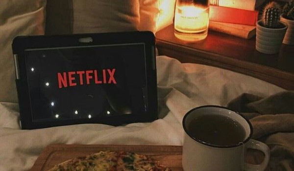 Zaplanuj swój idealny jesienny dzień i sprawdź jaki serial na Netflixie powinieneś obejrzeć w najbliższym czasie!