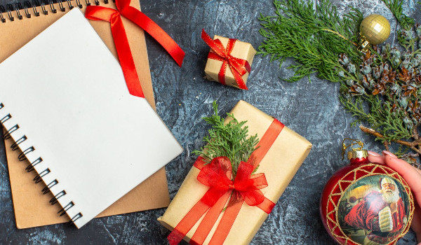 Wylosuj swój świąteczny prezent niespodziankę