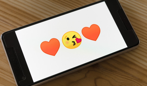 Jaka emoji opisuje twoją przyszłość, a jaka przeszłość?