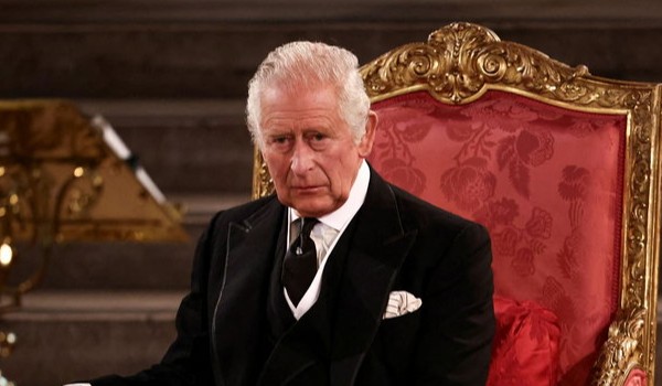 Quiz Wiedzy o osobach z Angielskiej rodziny królewskiej- Karol III.