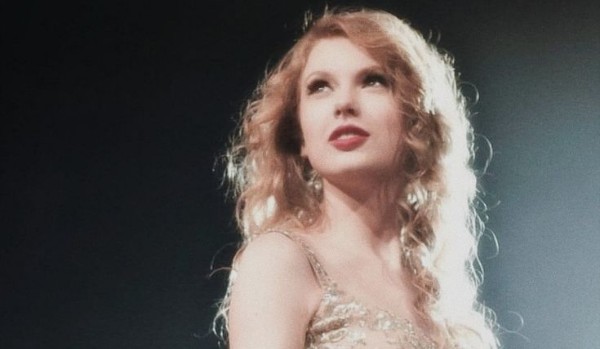 SPEAK NOW WORLD TOUR – LIVE