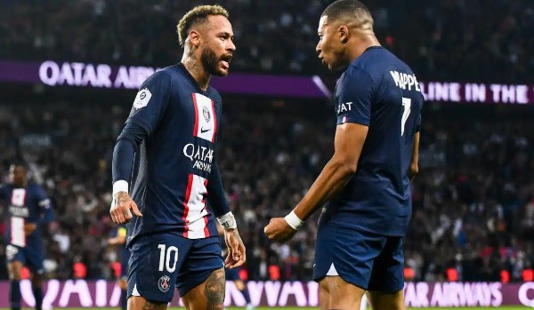 Bitwa piłkarzy – Specjał na 40 obs