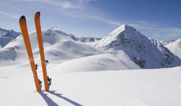 Czy uda mi się zgadnąć czy w te ferie będziesz jeździć na nartach, snowboardzie czy sankach?