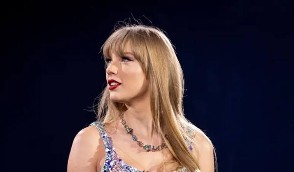 Uporządkuj 10 najlepiej sprzedających się albumów z 2023 roku! (sprzedaż fizyczna + streaming)