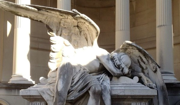 „Convince angels to sin”