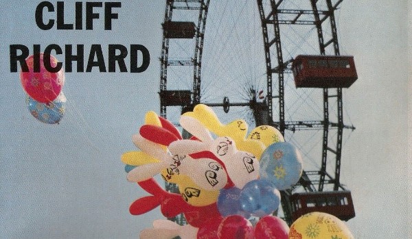 HOLIDAY CARNIVAL (listy przebojów)