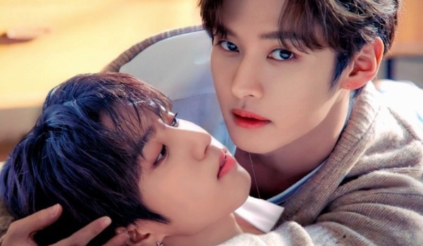 Poza blaskiem fleszy