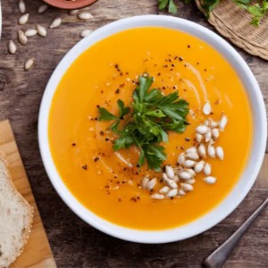 6. Zupa dyniowa z pestkami dyni